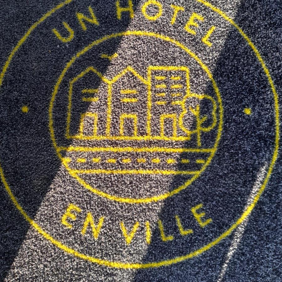 Un Hotel En Ville La Rochelle  Exterior photo